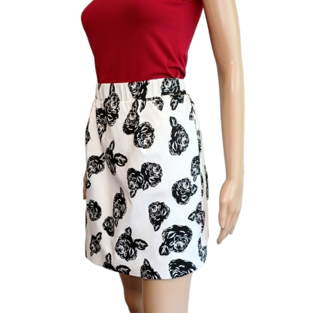 Pim + Larkin Floral Stretch Mini Skirt - Size Medium